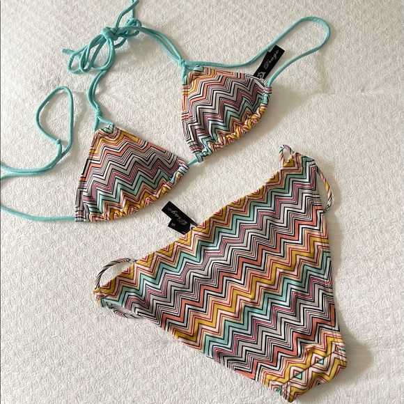 String Bikini Set - Picture 7 of 11